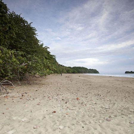 Azania Bungalows Puerto Viejo de Talamanca Bagian luar foto